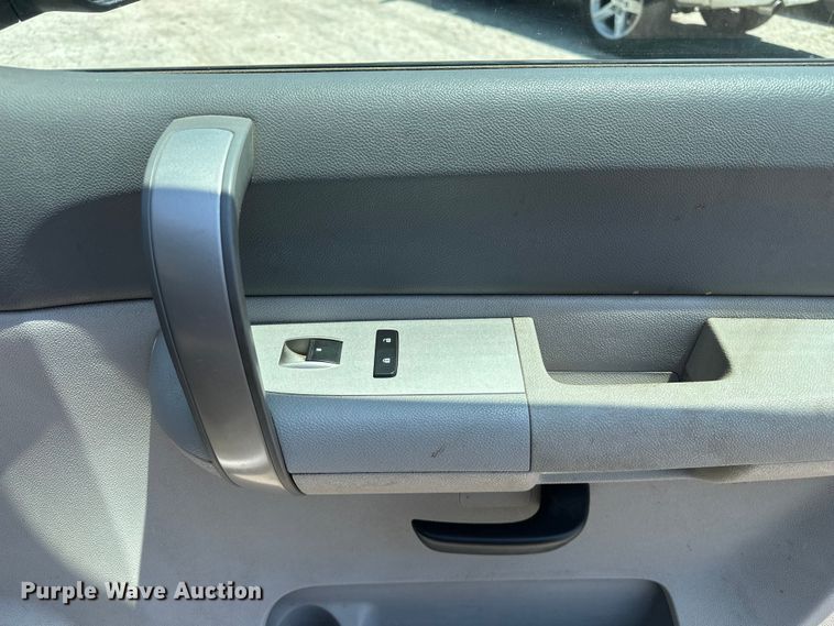 image for item ES6511 2008 Chevrolet Silverado 1500 Ext. Cab pickup truck