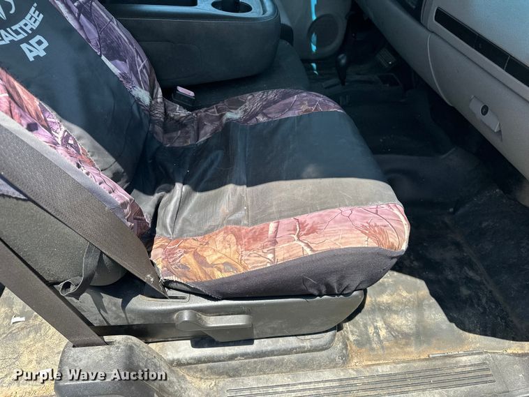 image for item ES6511 2008 Chevrolet Silverado 1500 Ext. Cab pickup truck