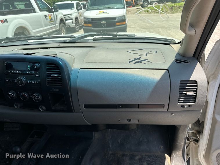 image for item ES6511 2008 Chevrolet Silverado 1500 Ext. Cab pickup truck