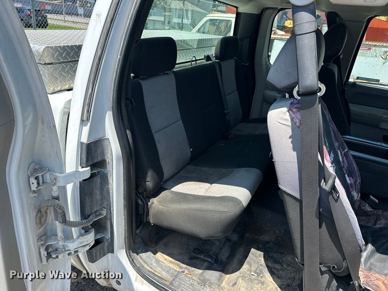 image for item ES6511 2008 Chevrolet Silverado 1500 Ext. Cab pickup truck
