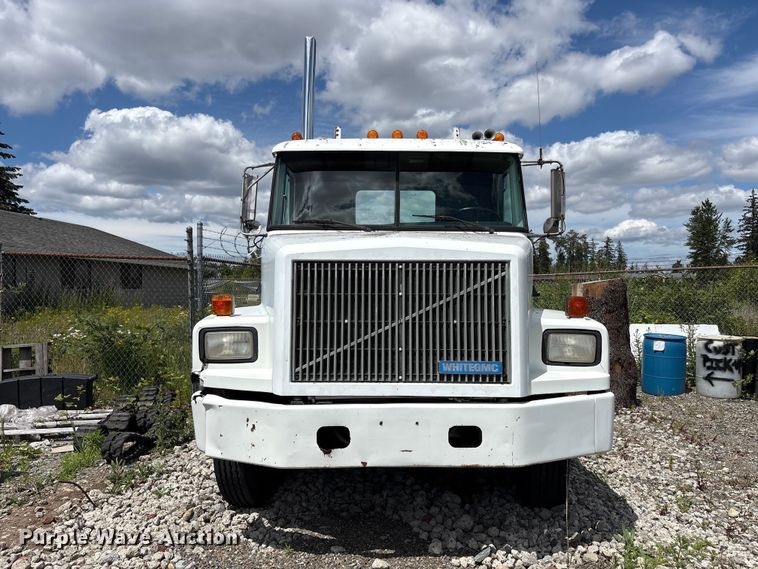 image for item ET0525 1993 White GMC WG truck
