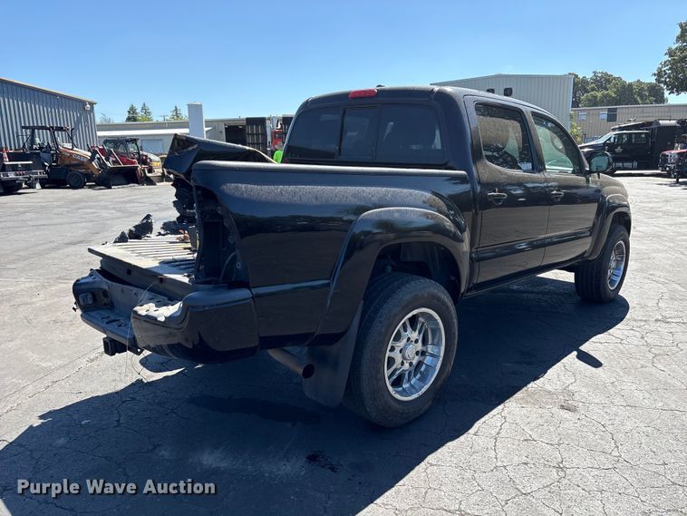 image for item ET0531 2011 Toyota Tacoma Crew Cab pickup truck
