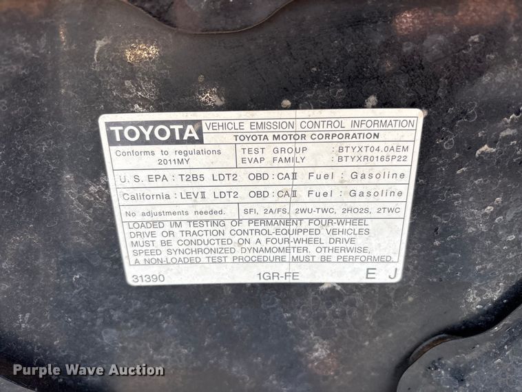 image for item ET0531 2011 Toyota Tacoma Crew Cab pickup truck