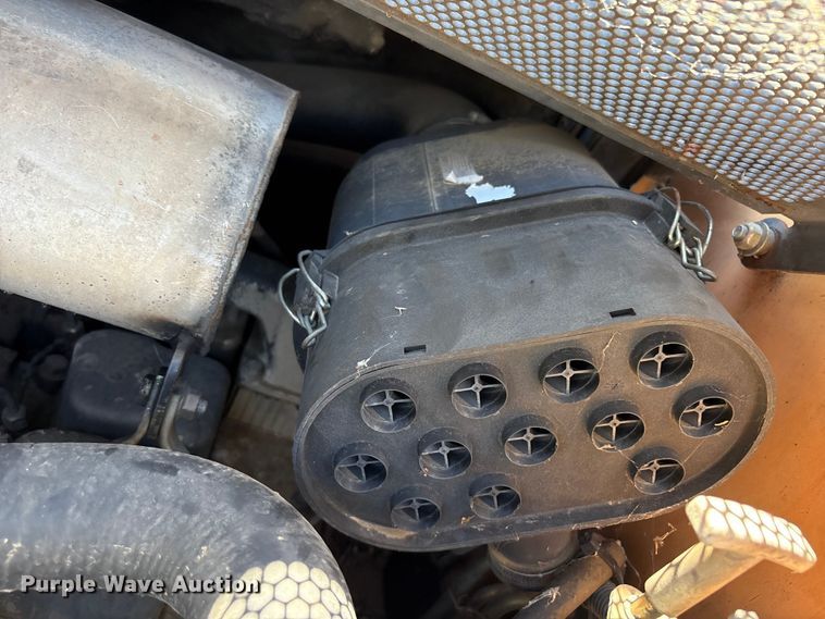 image for item ET0532 Case skid steer loader
