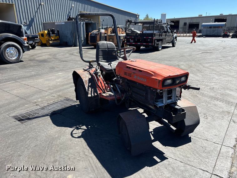 image for item ET0533 Kubota B5200 tractor