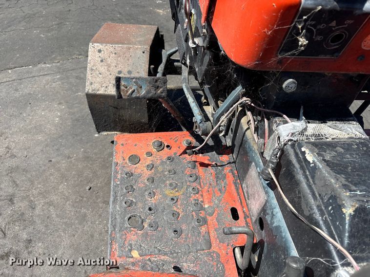 image for item ET0533 Kubota B5200 tractor