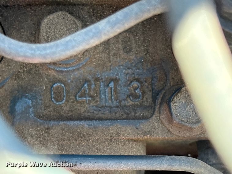 image for item ET0533 Kubota B5200 tractor