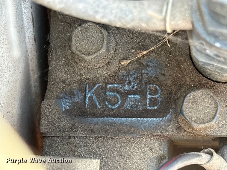 image for item ET0533 Kubota B5200 tractor