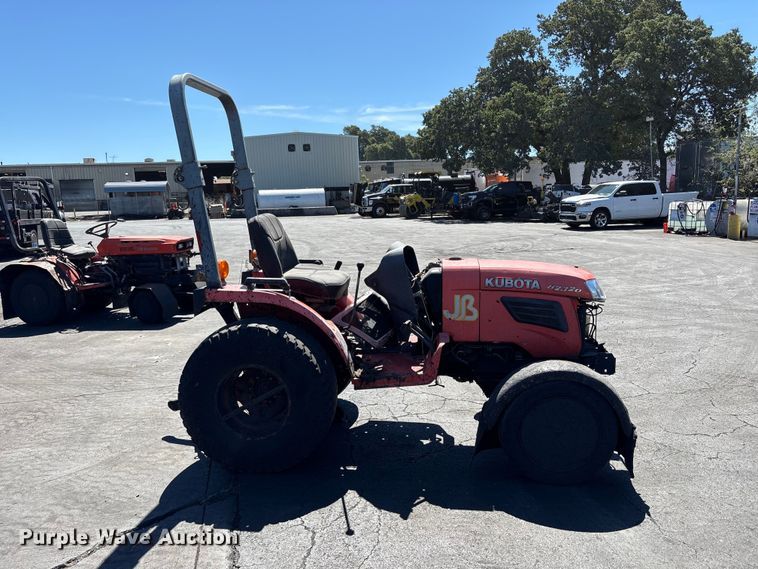 image for item ET0534 Kubota B2320 tractor