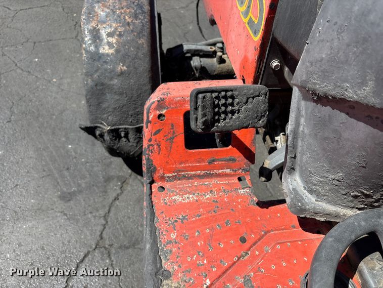 image for item ET0534 Kubota B2320 tractor