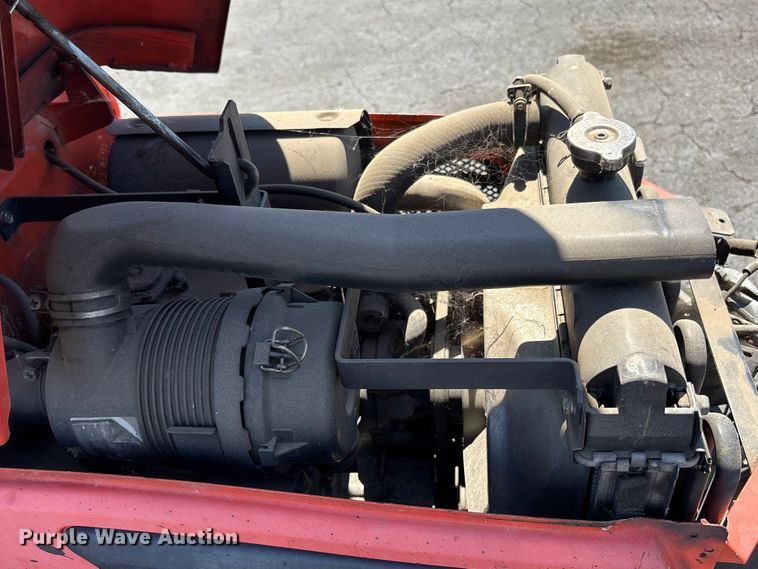 image for item ET0534 Kubota B2320 tractor