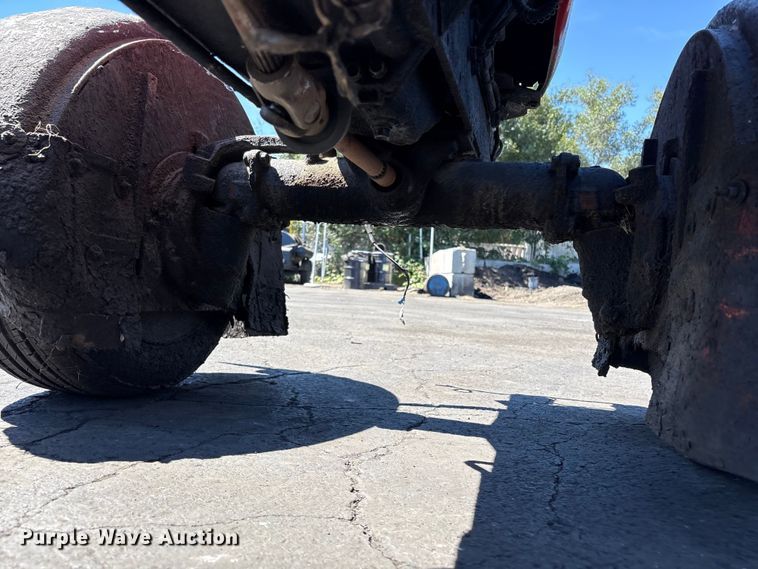 image for item ET0534 Kubota B2320 tractor