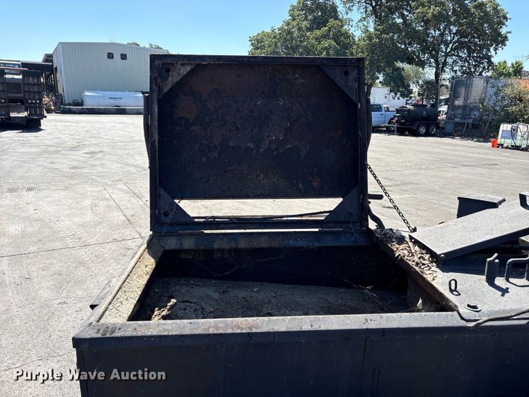 image for item ET0539 Roof Master 140 asphalt trailer