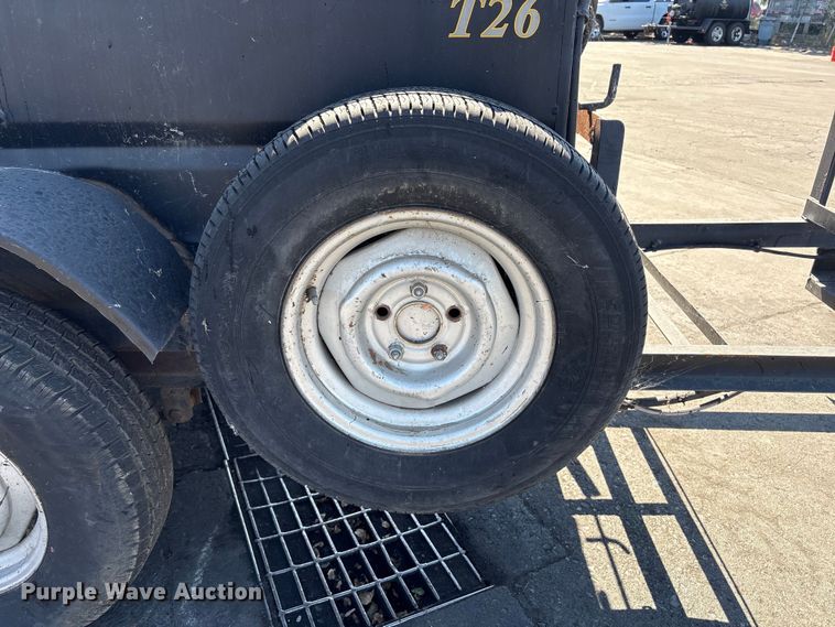 image for item ET0539 Roof Master 140 asphalt trailer