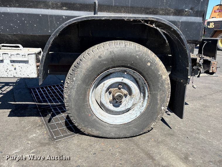 image for item ET0539 Roof Master 140 asphalt trailer