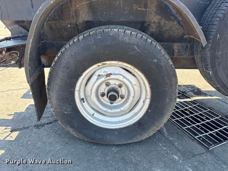 image for item ET0539 Roof Master 140 asphalt trailer