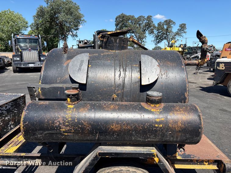 image for item ET0540 Asphalt trailer