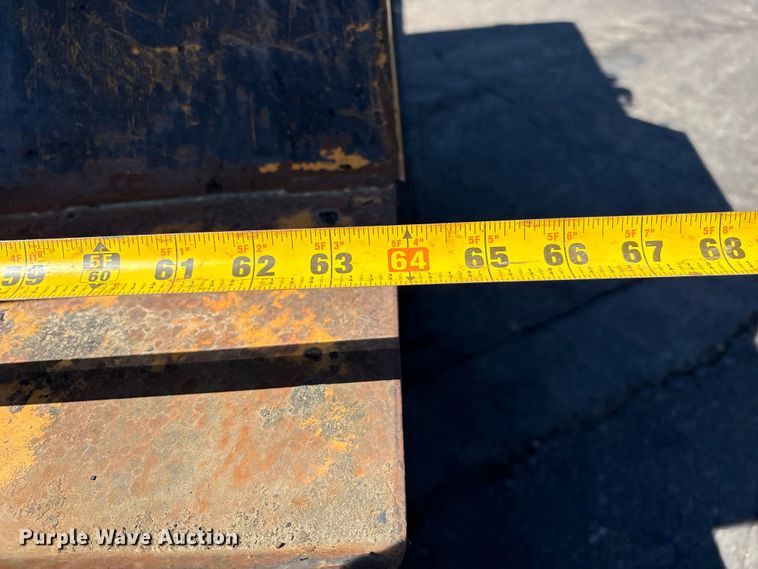 image for item ET0540 Asphalt trailer