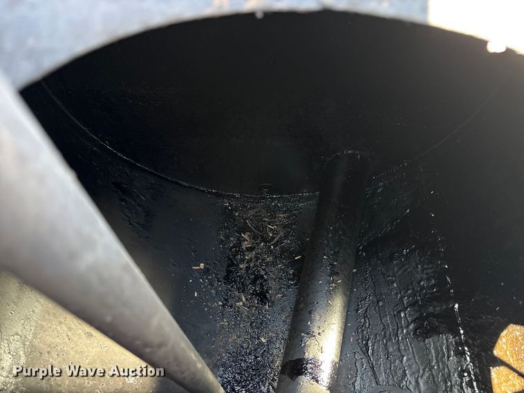 image for item ET0540 Asphalt trailer
