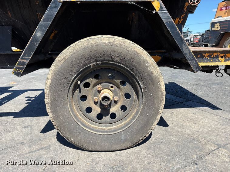 image for item ET0540 Asphalt trailer