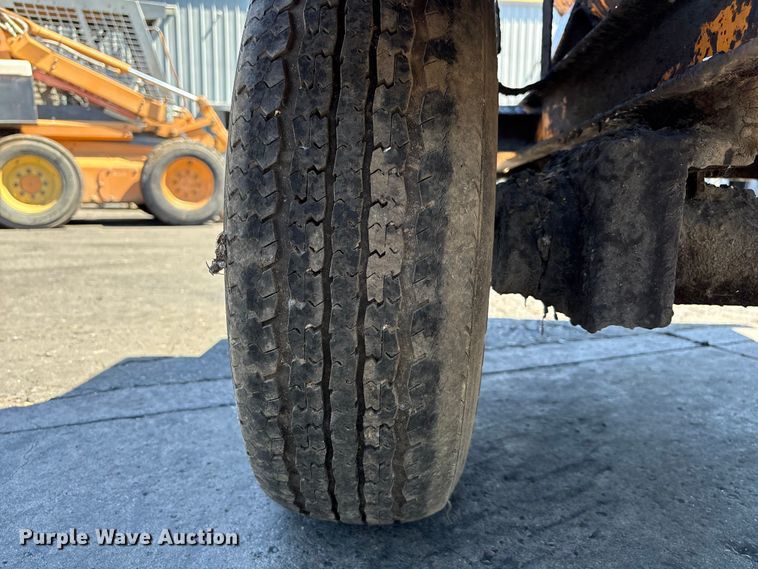 image for item ET0540 Asphalt trailer