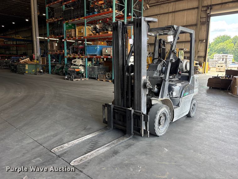 image for item ET2218 2006 Nissan PL50LP forklift
