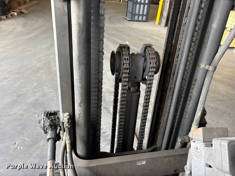 image for item ET2218 2006 Nissan PL50LP forklift