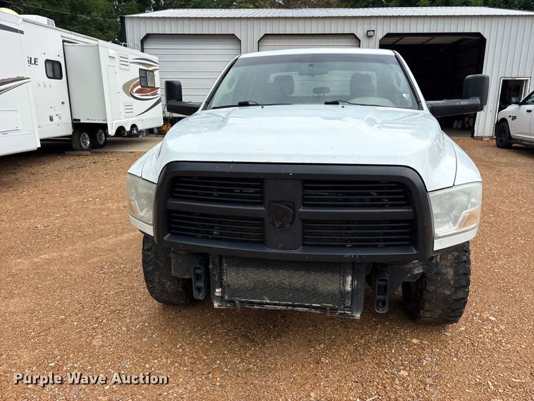 image for item ET2228 2012 Dodge Ram 2500 Crew Cab pickup truck