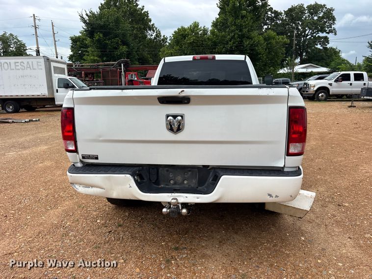 image for item ET2228 2012 Dodge Ram 2500 Crew Cab pickup truck