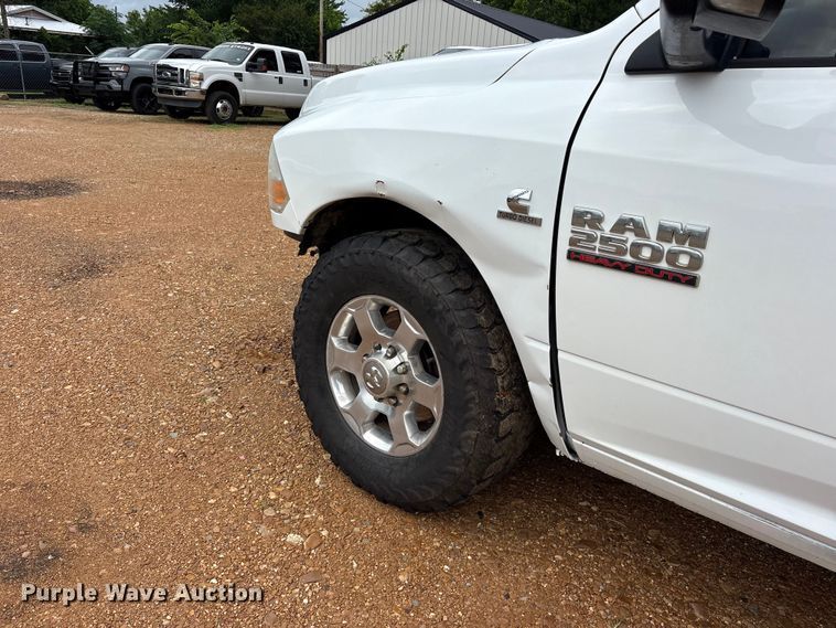 image for item ET2228 2012 Dodge Ram 2500 Crew Cab pickup truck
