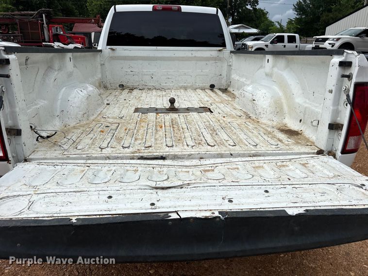 image for item ET2228 2012 Dodge Ram 2500 Crew Cab pickup truck