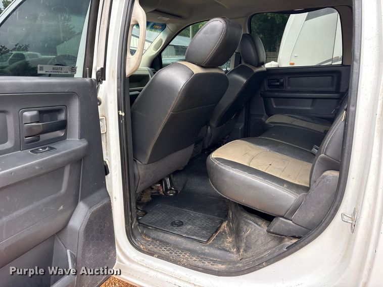 image for item ET2228 2012 Dodge Ram 2500 Crew Cab pickup truck
