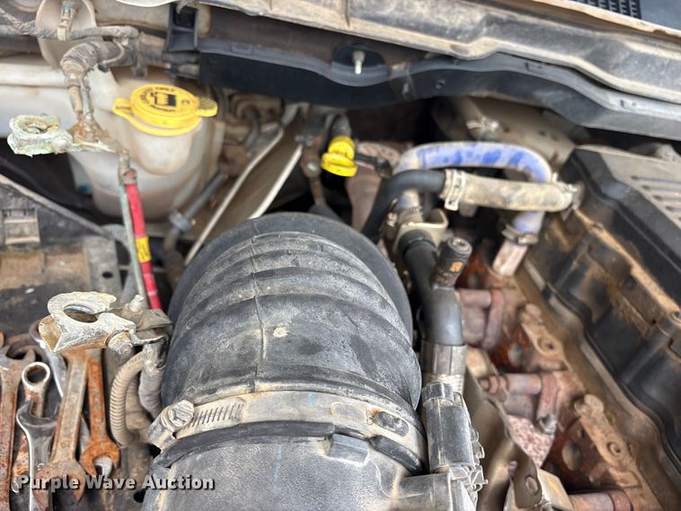 image for item ET2228 2012 Dodge Ram 2500 Crew Cab pickup truck