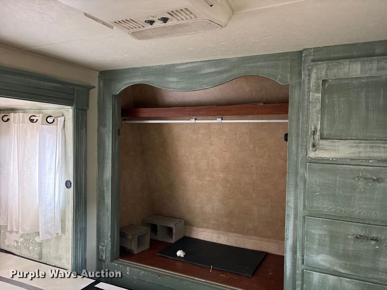 image for item ET2229 2011 Jayco Jayco camper