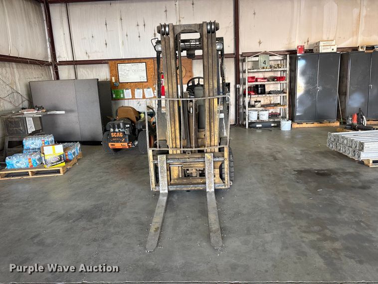 image for item ET2248 Yale GLC050RGNUAE084 forklift