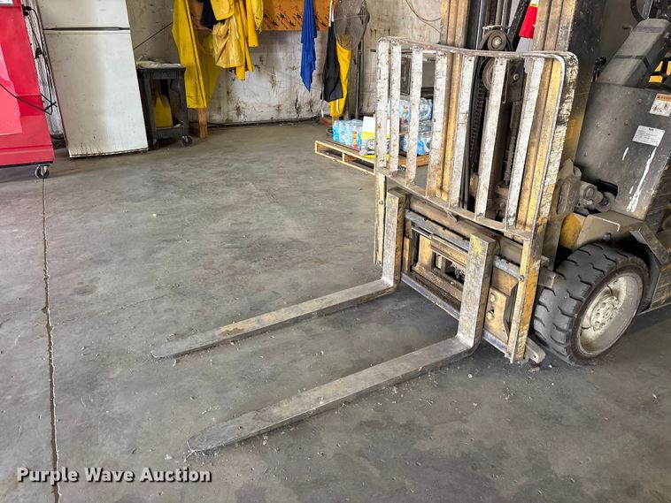 image for item ET2248 Yale GLC050RGNUAE084 forklift