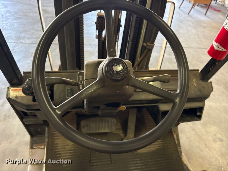 image for item ET2248 Yale GLC050RGNUAE084 forklift