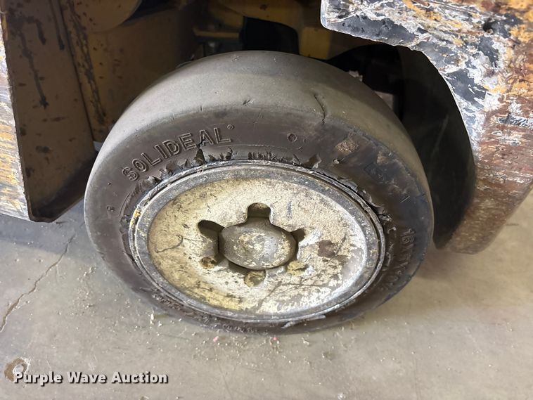 image for item ET2248 Yale GLC050RGNUAE084 forklift