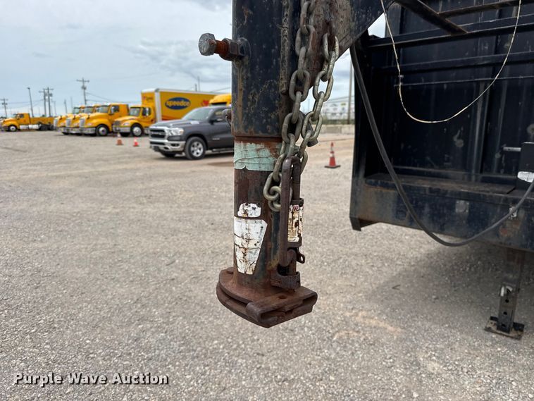 image for item ET6357 2007 Horse Creek Manufacturing dump trailer