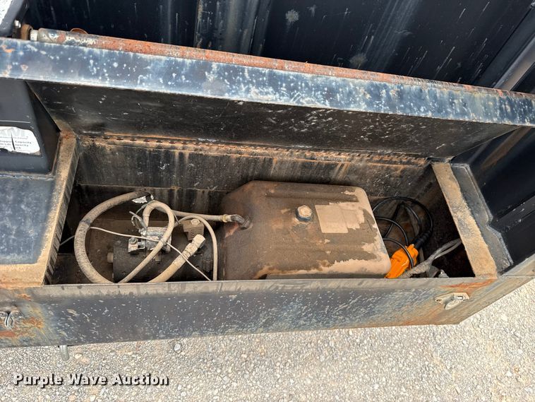 image for item ET6357 2007 Horse Creek Manufacturing dump trailer