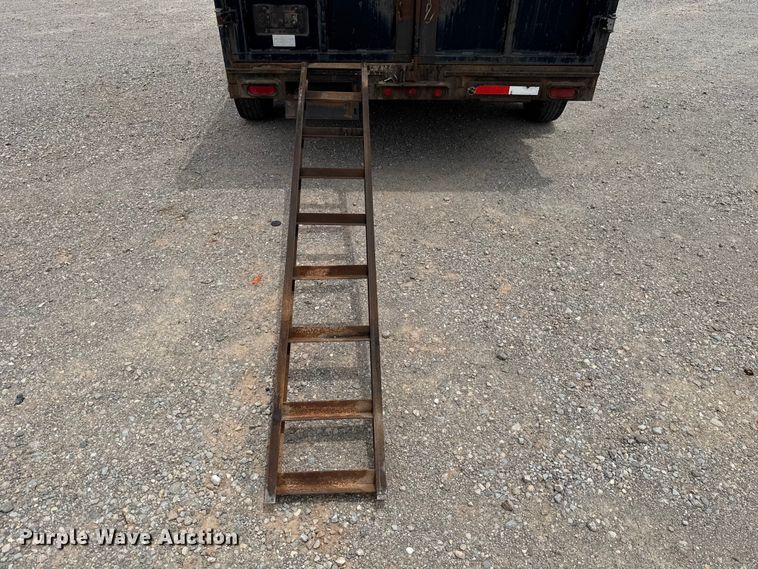 image for item ET6357 2007 Horse Creek Manufacturing dump trailer