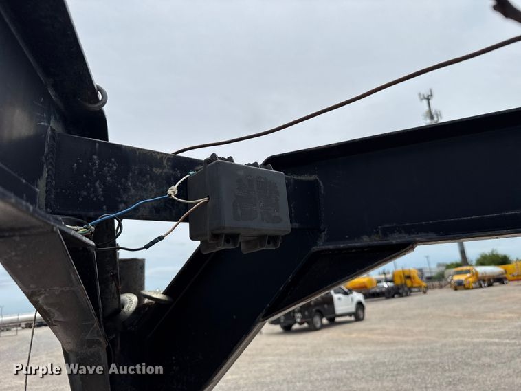 image for item ET6357 2007 Horse Creek Manufacturing dump trailer