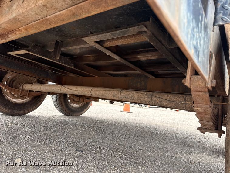 image for item ET6357 2007 Horse Creek Manufacturing dump trailer