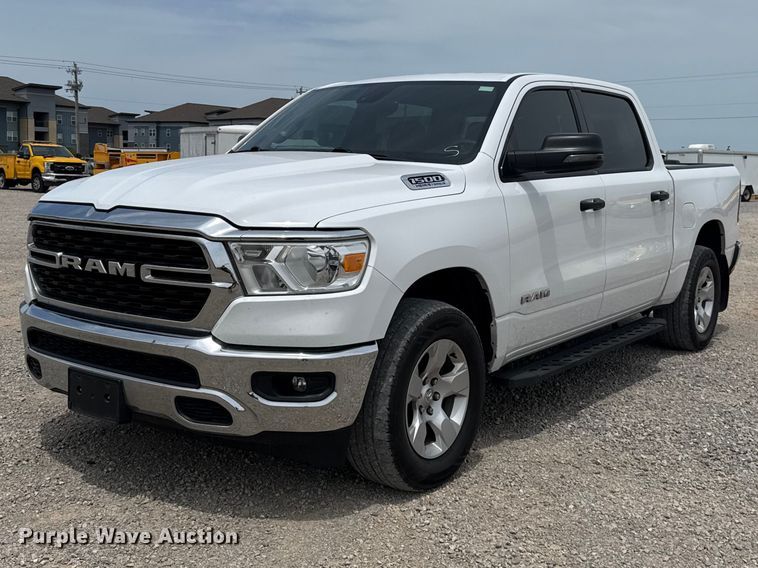 image for item ET6360 2023 Ram 1500 Crew Cab pickup truck
