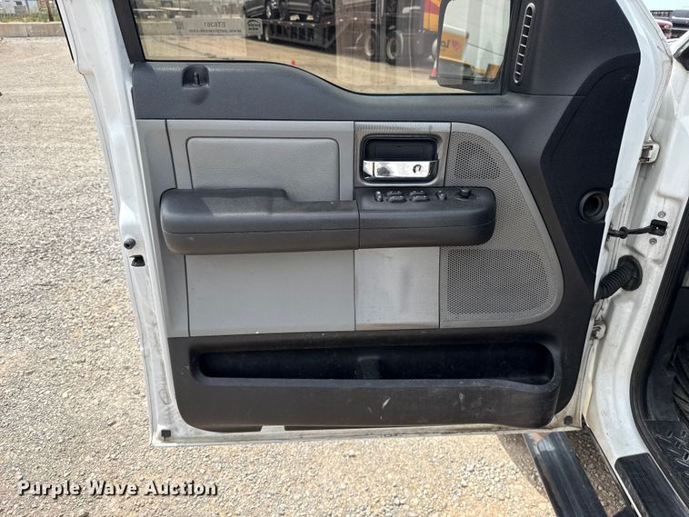 image for item ET6361 2007 Ford F150 Crew Cab pickup truck
