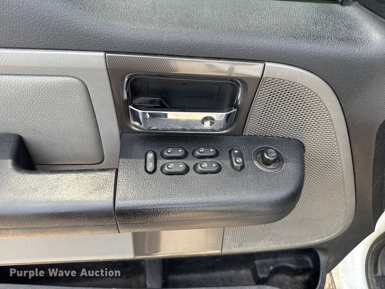 image for item ET6361 2007 Ford F150 Crew Cab pickup truck