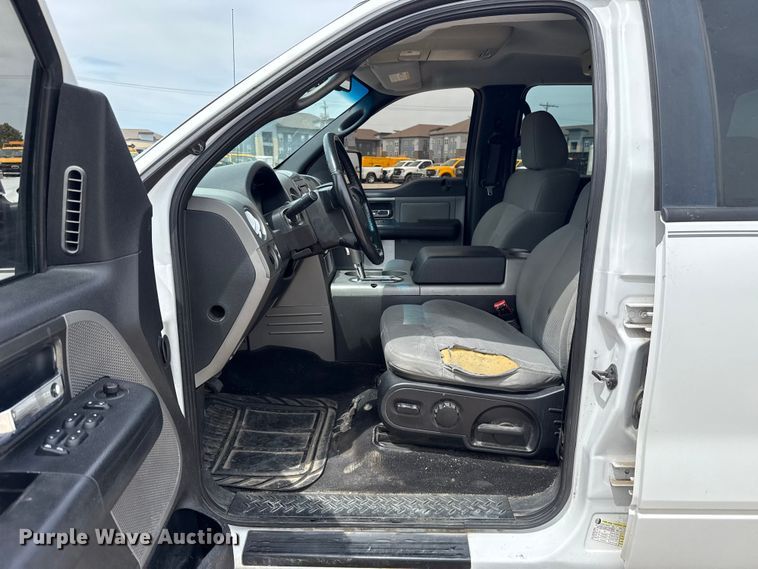 image for item ET6361 2007 Ford F150 Crew Cab pickup truck