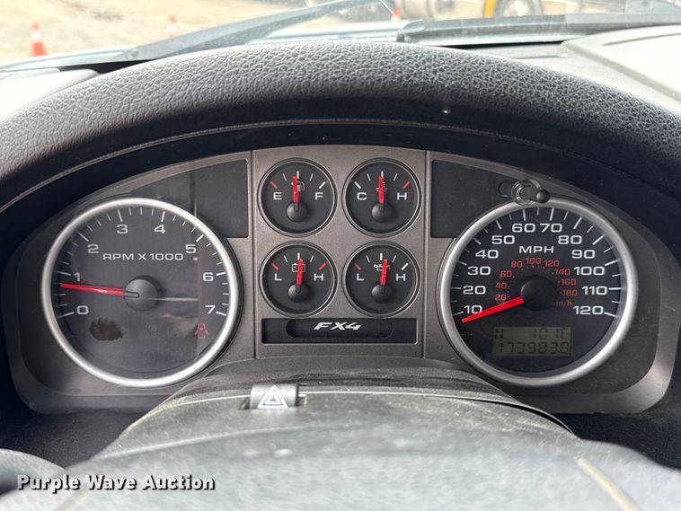 image for item ET6361 2007 Ford F150 Crew Cab pickup truck