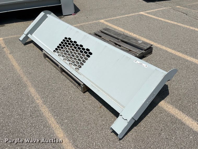 image for item EU0607 Knapheide headache rack