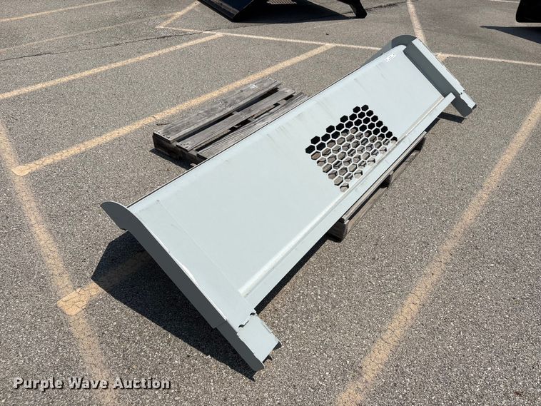 image for item EU0607 Knapheide headache rack
